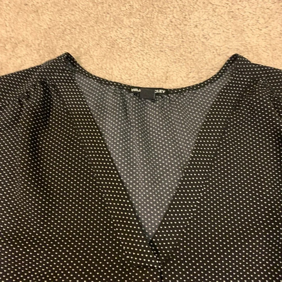 Hilary Radley V Neck Blouse - Picture 2 of 5